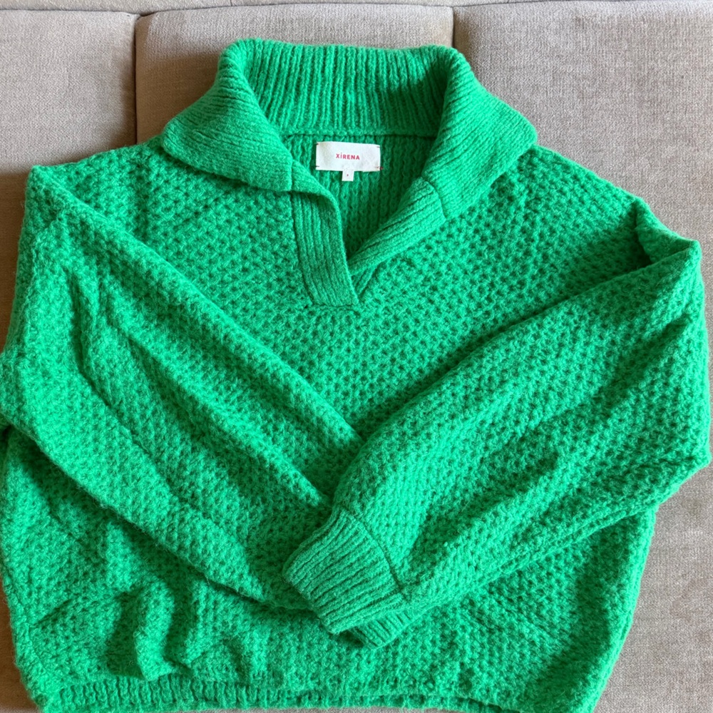 XiRENA Vibrant Green Cowl Neck Sweater
